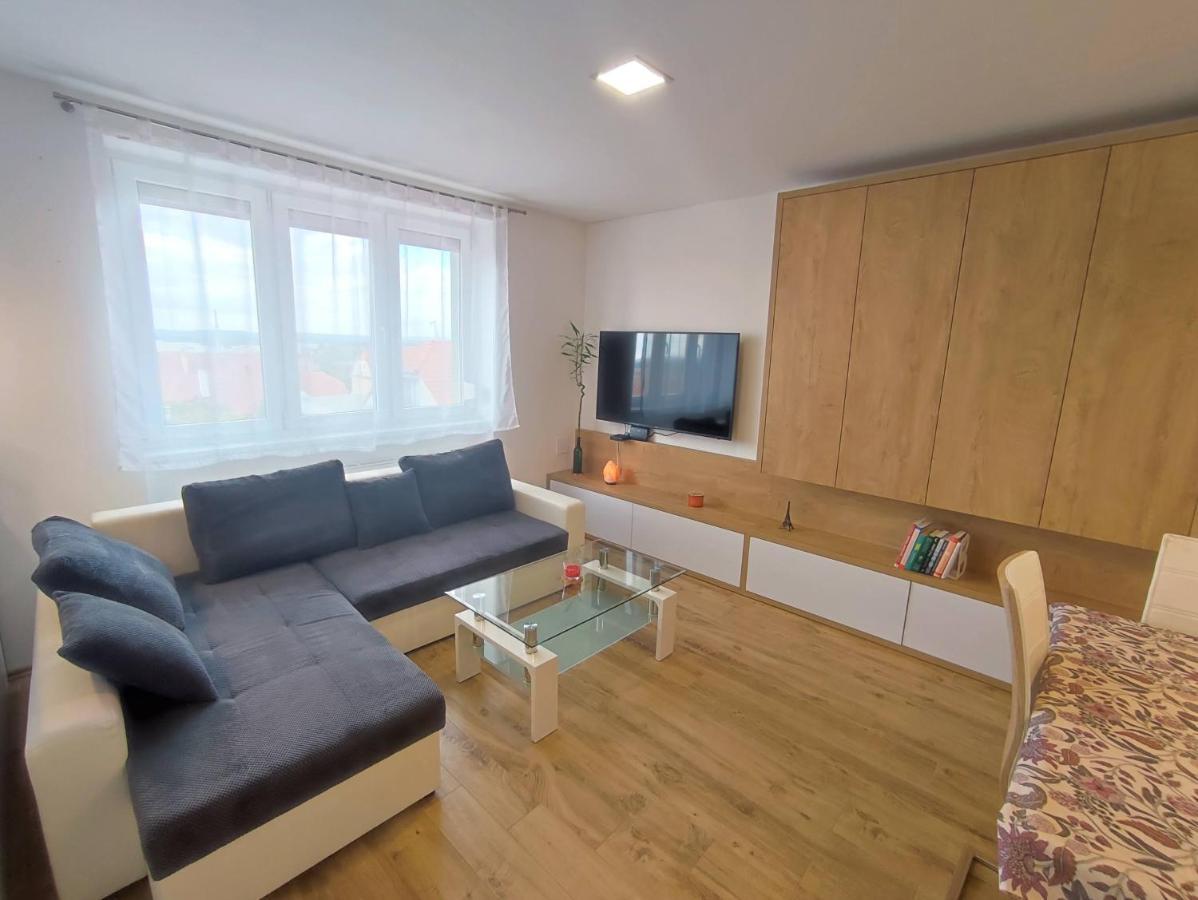 Apartman Pod Zamkem มิคูลอฟ ภายนอก รูปภาพ